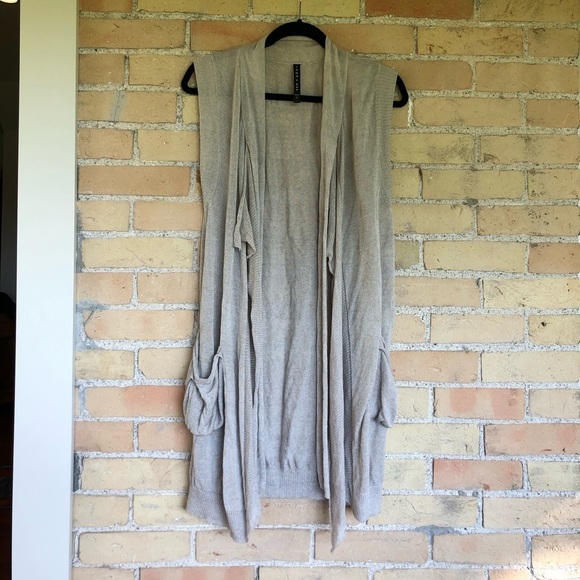 tanna + bee Tops - Tana + Bee Long Vest